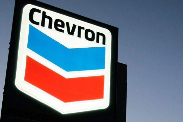 Чистая прибыль Chevron по итогам 2021 года составила $15,625 миллиарда против убытка год назад