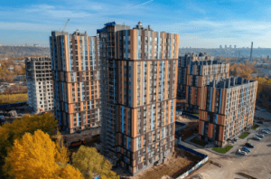 Где в Москве выгодно купить жилье комфорт-класса?